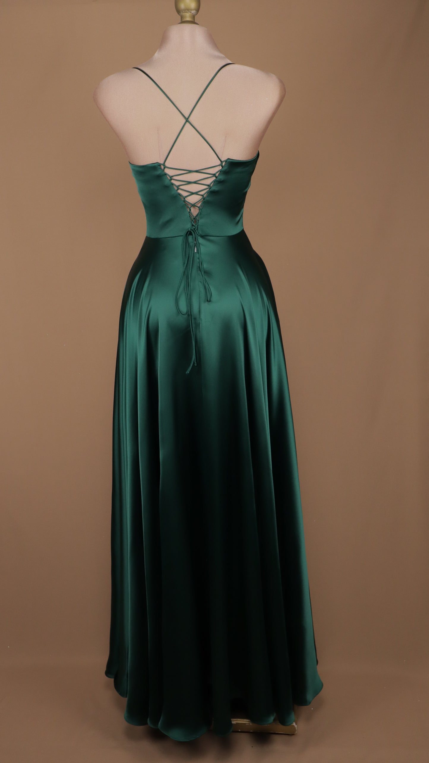 Vestido largo linea a con corset