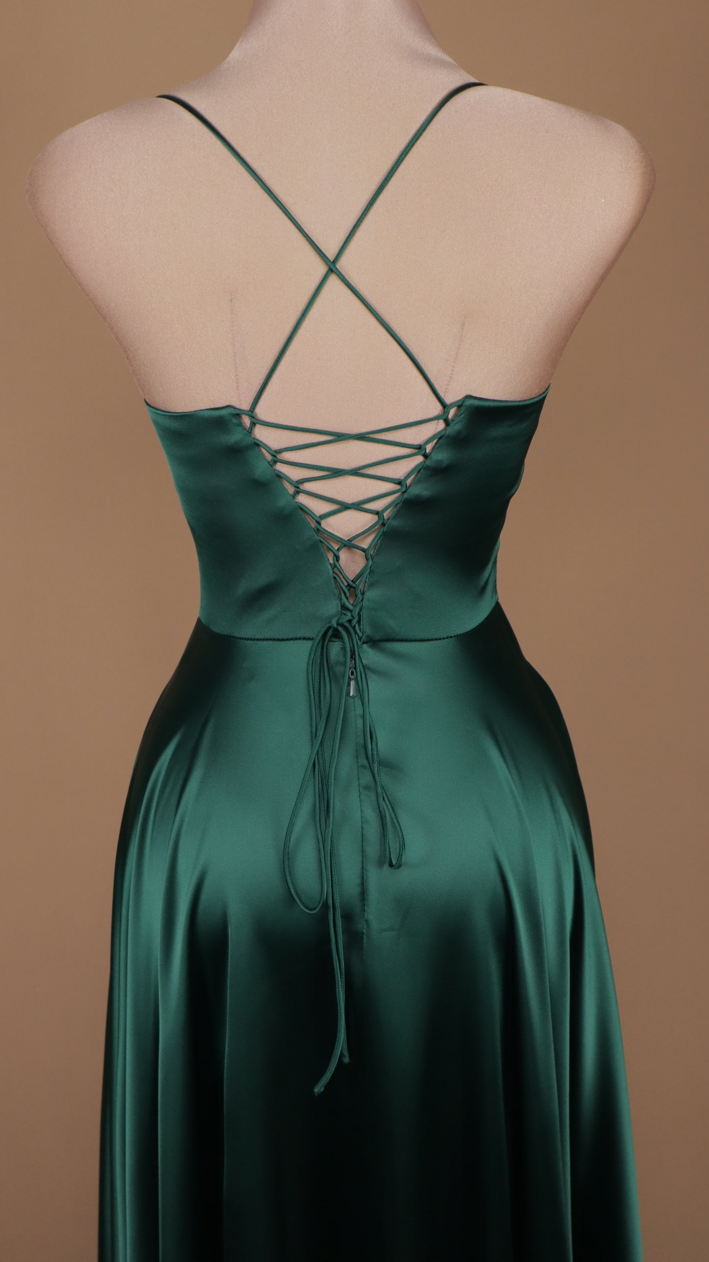Vestido largo linea a con corset