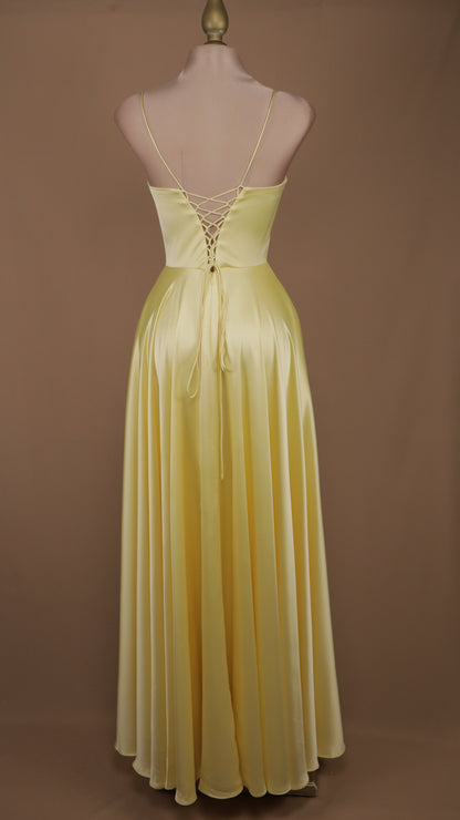 Vestido largo linea a con corset