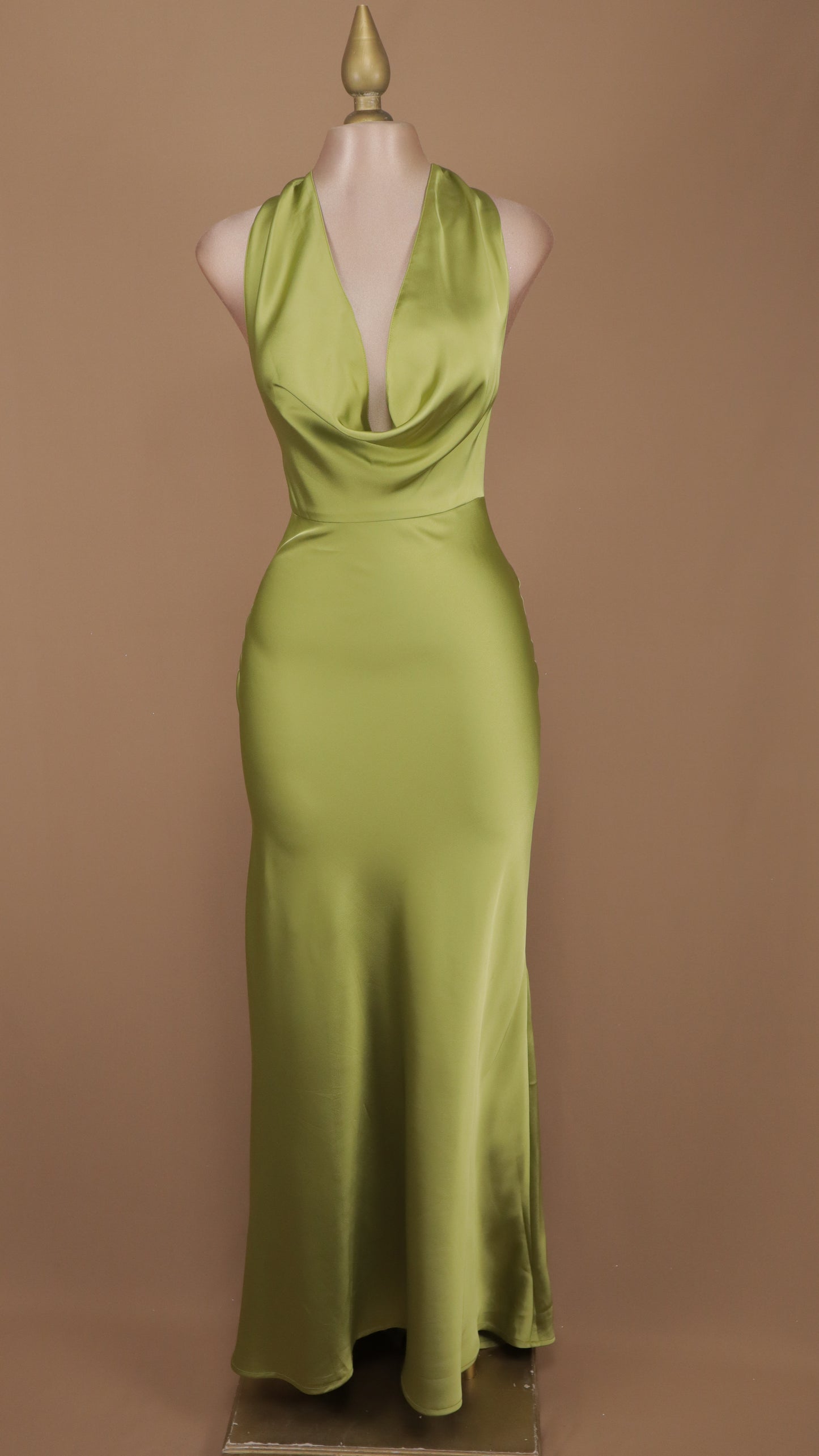 Vestido largo cuello halter