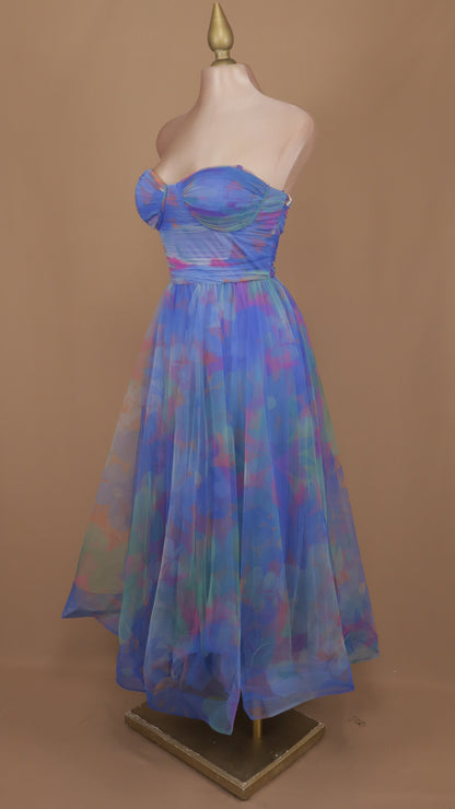 Vestido maxi estraple con estampado