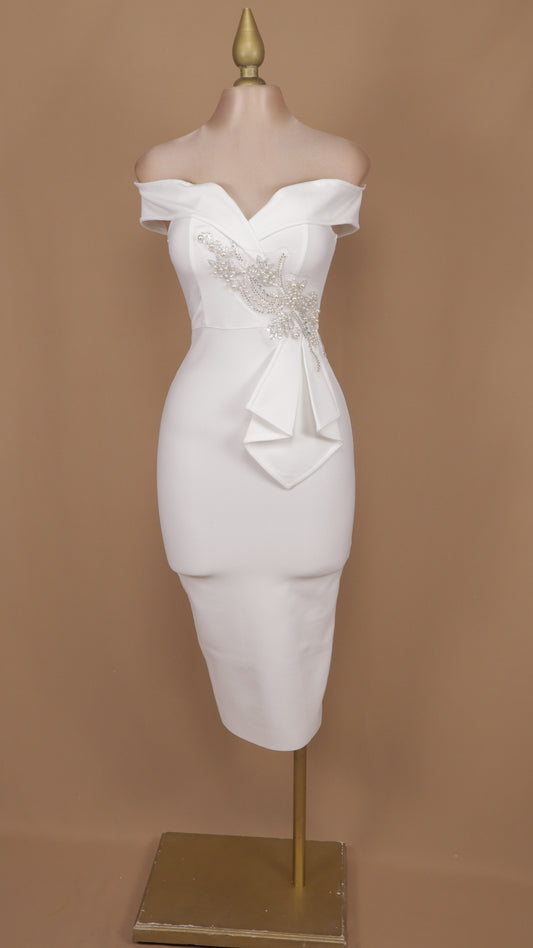 Vestido corto de bandage con aplicación