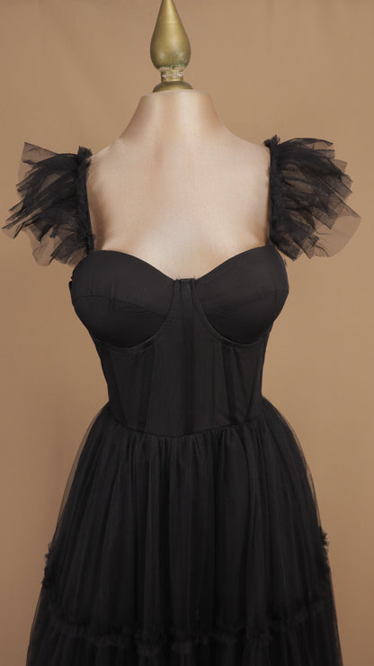 Vestido midi de tul con copa