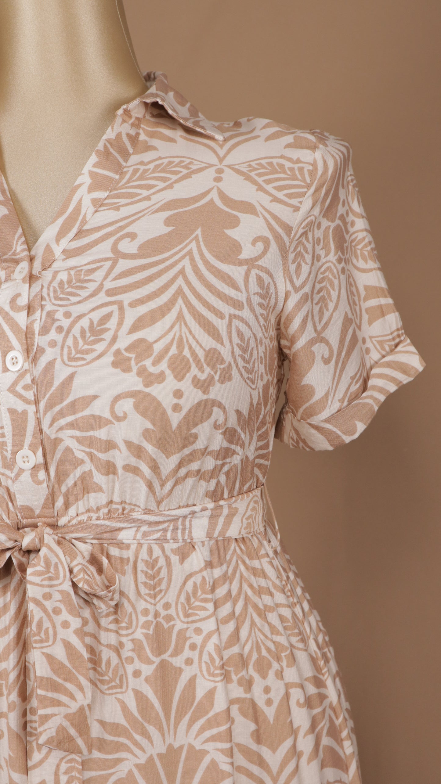 Vestido extra maxi con manga corta estampado