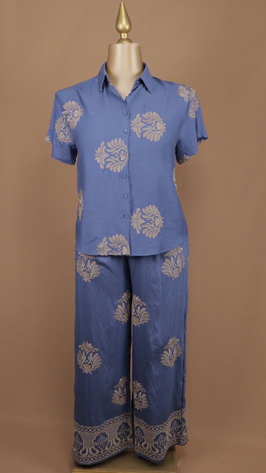 Conjunto plus size de pantalón y blusa