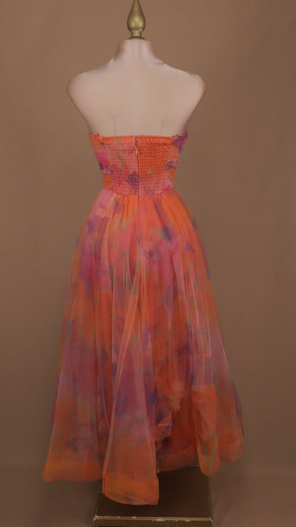 Vestido maxi estraple con estampado