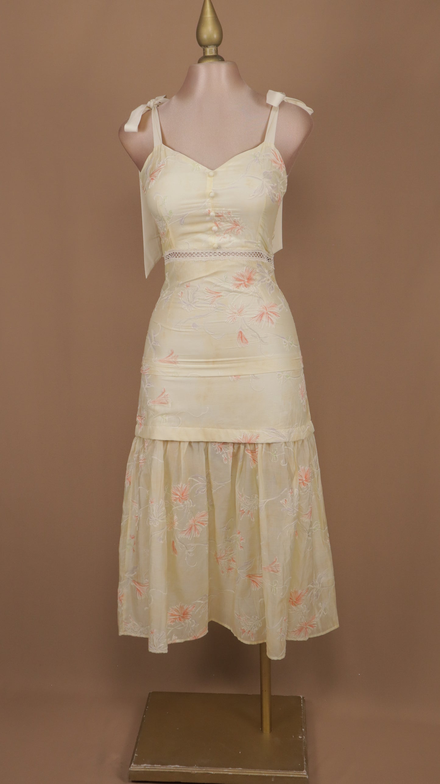 Vestido maxi estampado con tirantes ajustable