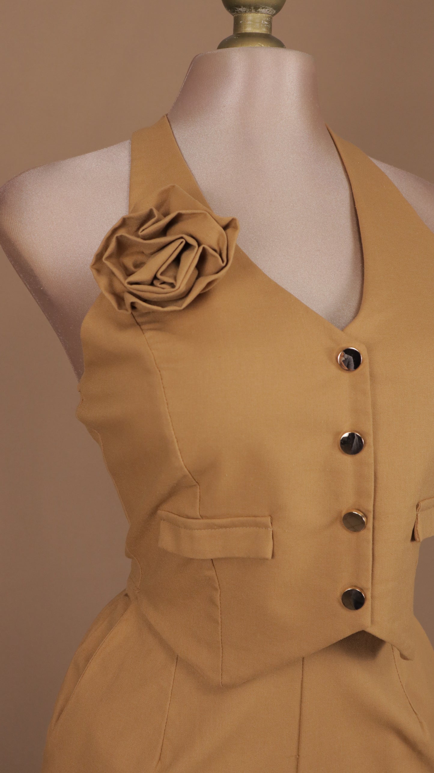 Conjunto de pantalón y saco halter
