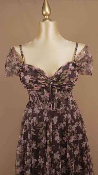 Vestido largo plus de gasa estilo corset estampado con hombros caídos