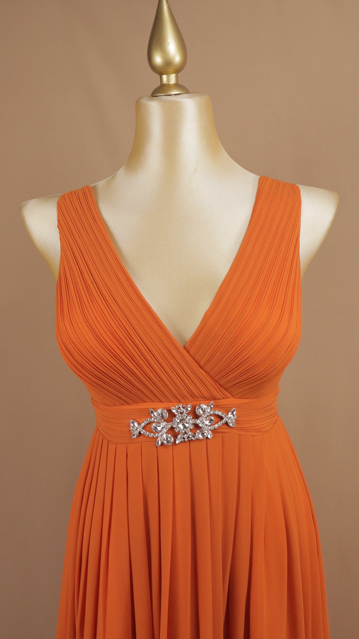 Vestido largo plus size corte imperio
