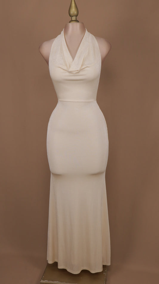 Vestido largo escote en la espalda cuello halter