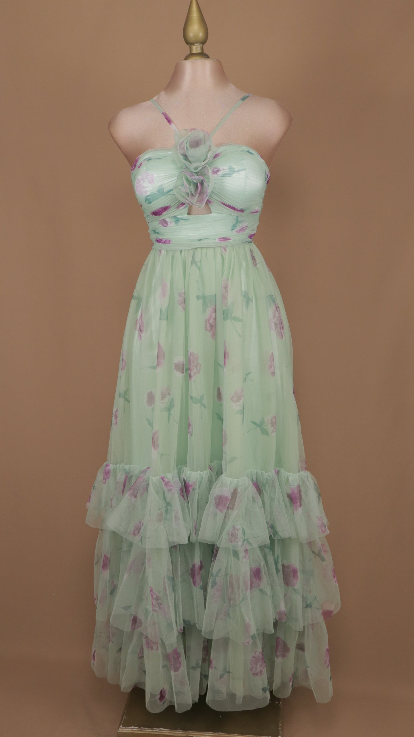 Vestido largo de tull estampado cuello halter