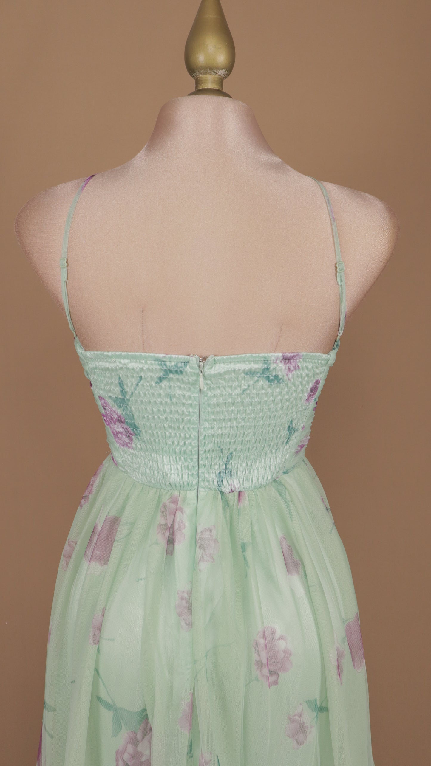 Vestido largo de tull estampado cuello halter