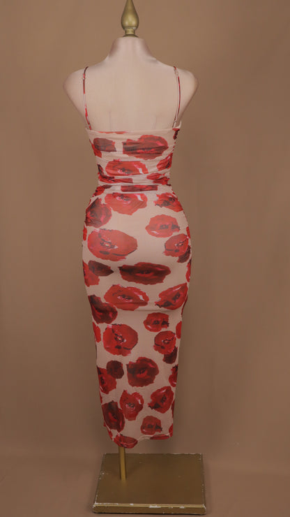 Vestido midi estampado de tirantes y plisado