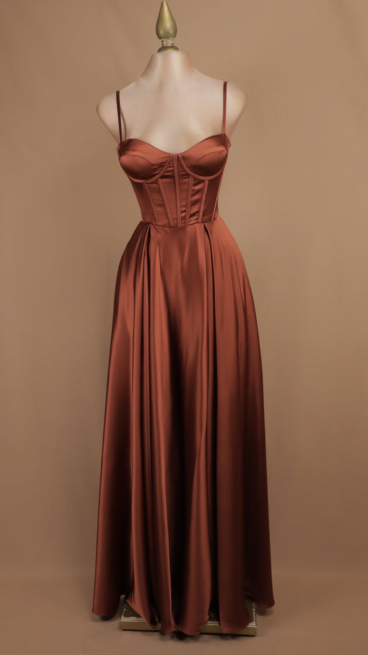 Vestido línea A con corset