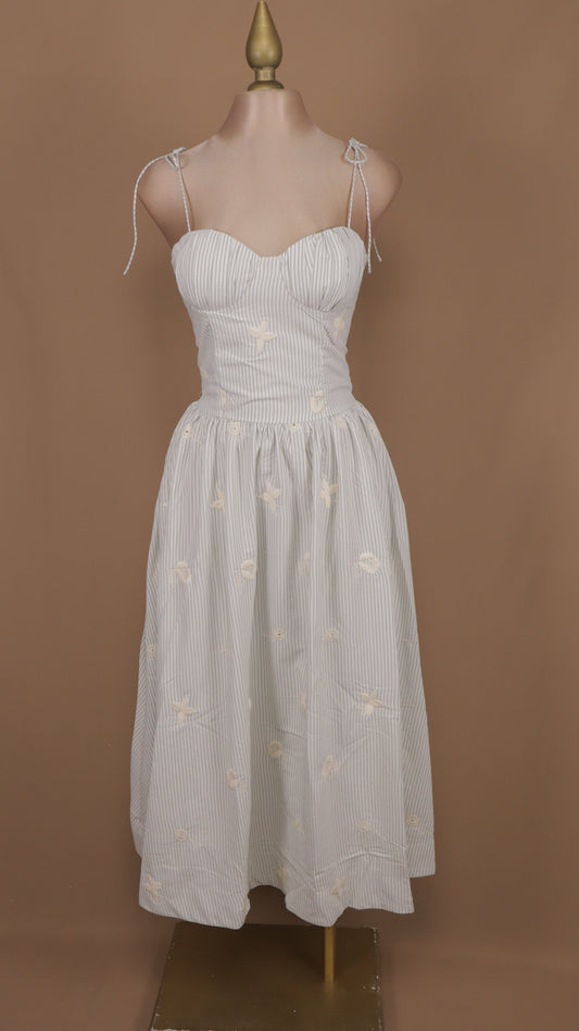 Vestido midi rayado con copas