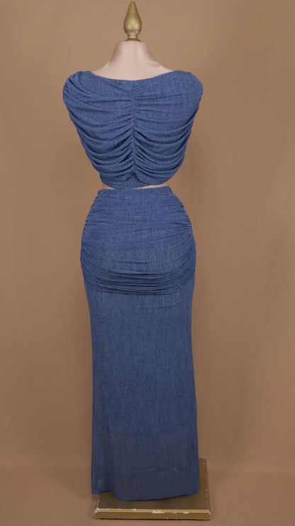 Conjunto de falda y crop con detalle de cadena