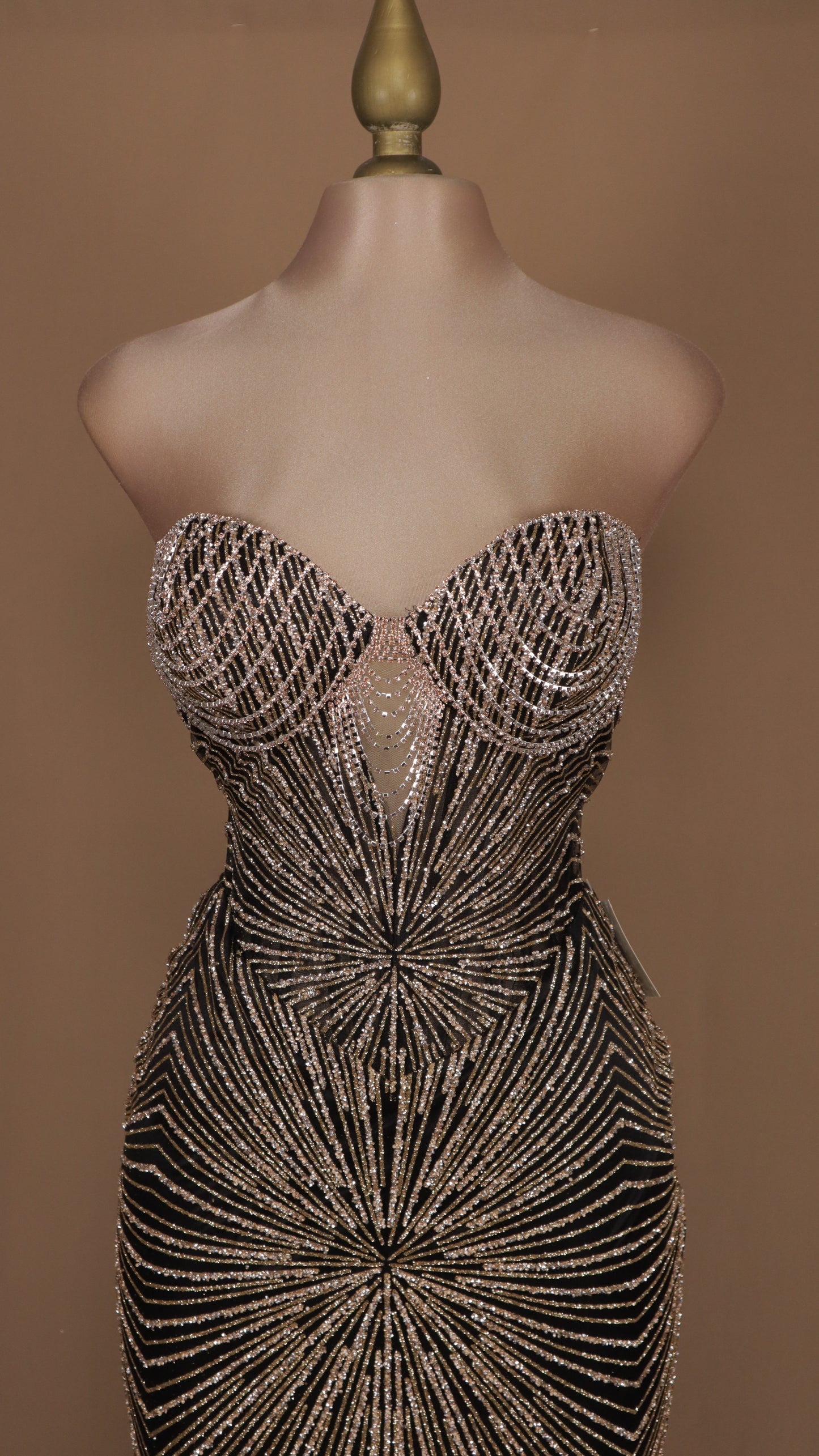 Vestido largo estraple de gala