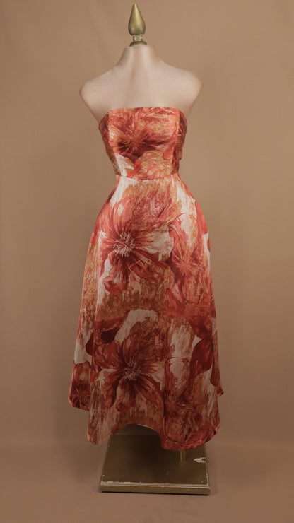 Vestido arce midi strapless con estampado floral de gran formato