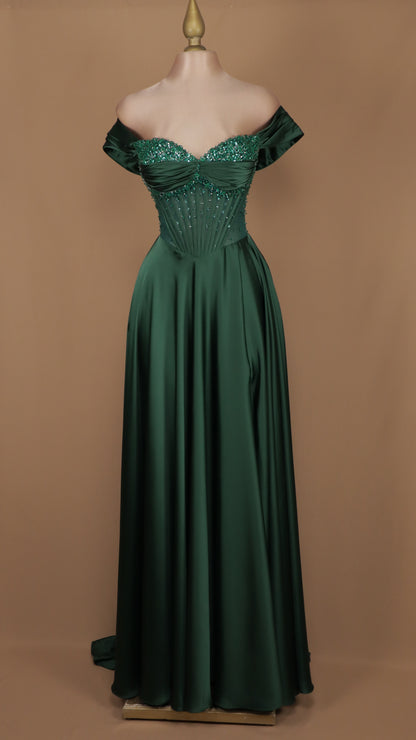 Vestido largo linea A con aplicación en busto