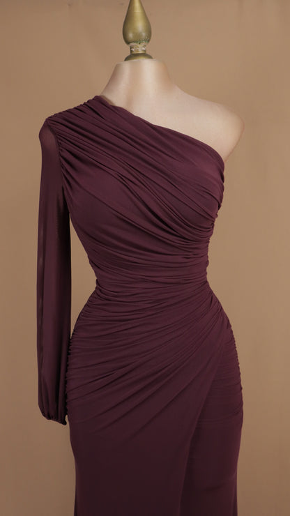 Vestido largo asimtrico manga larga corrugado