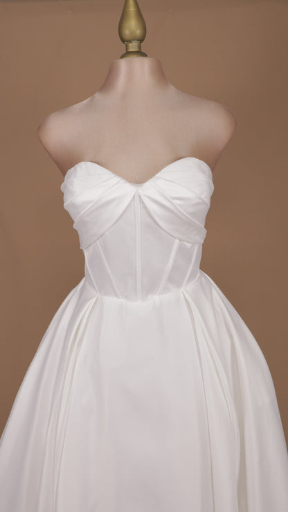 VESTIDO DE NOVIA ESTRAPLE CORTE PRINCESA