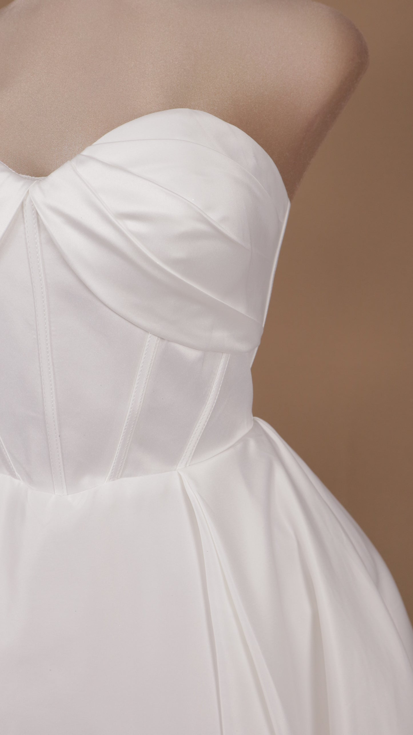 VESTIDO DE NOVIA ESTRAPLE CORTE PRINCESA