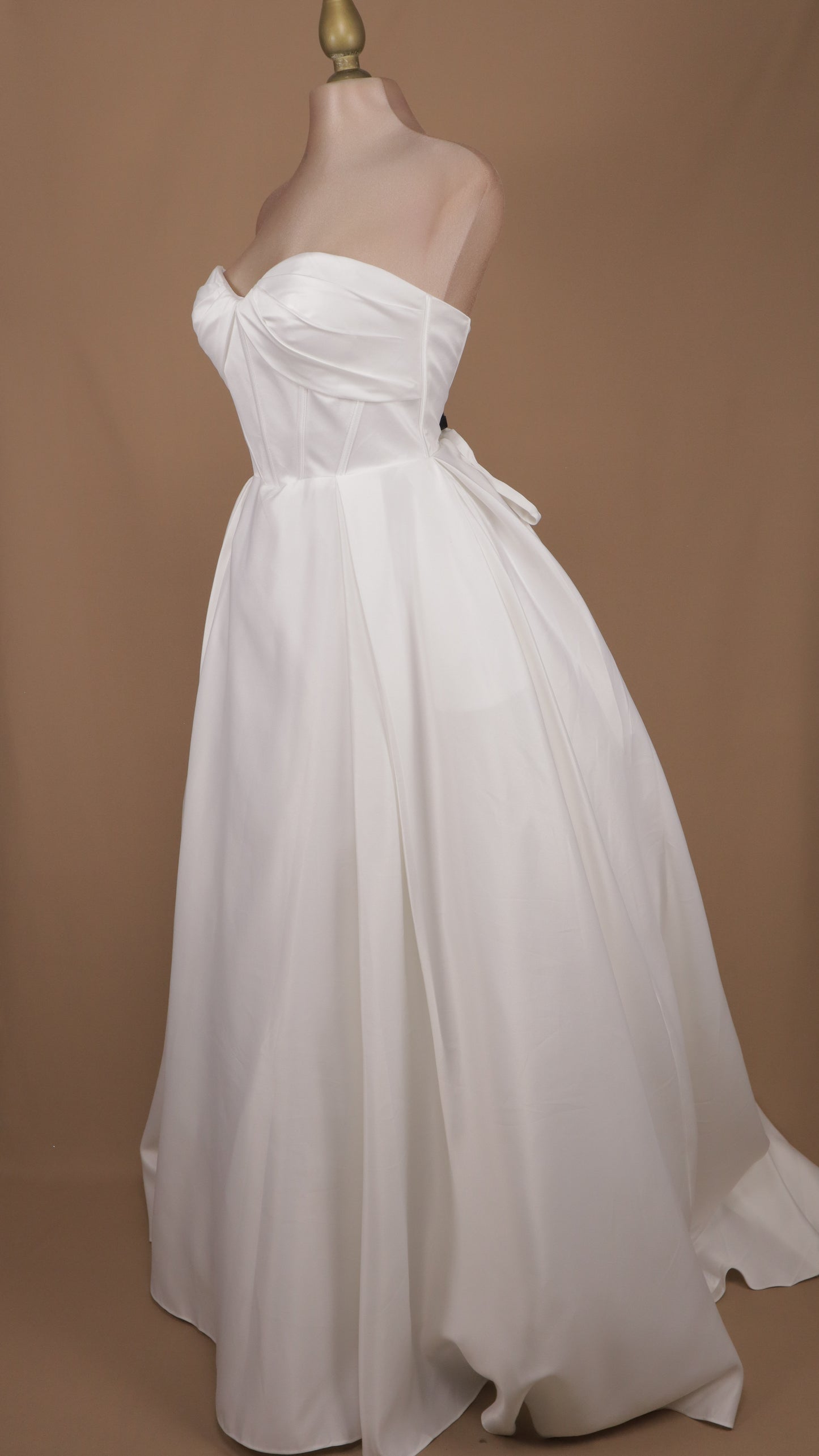 VESTIDO DE NOVIA ESTRAPLE CORTE PRINCESA