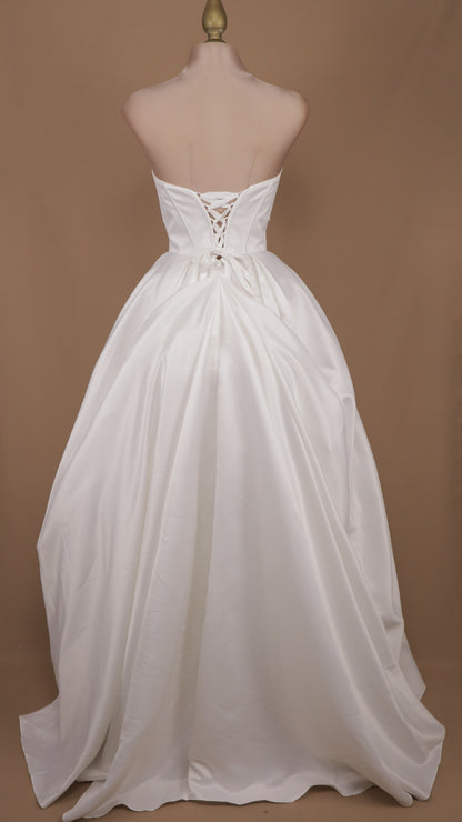 VESTIDO DE NOVIA ESTRAPLE CORTE PRINCESA