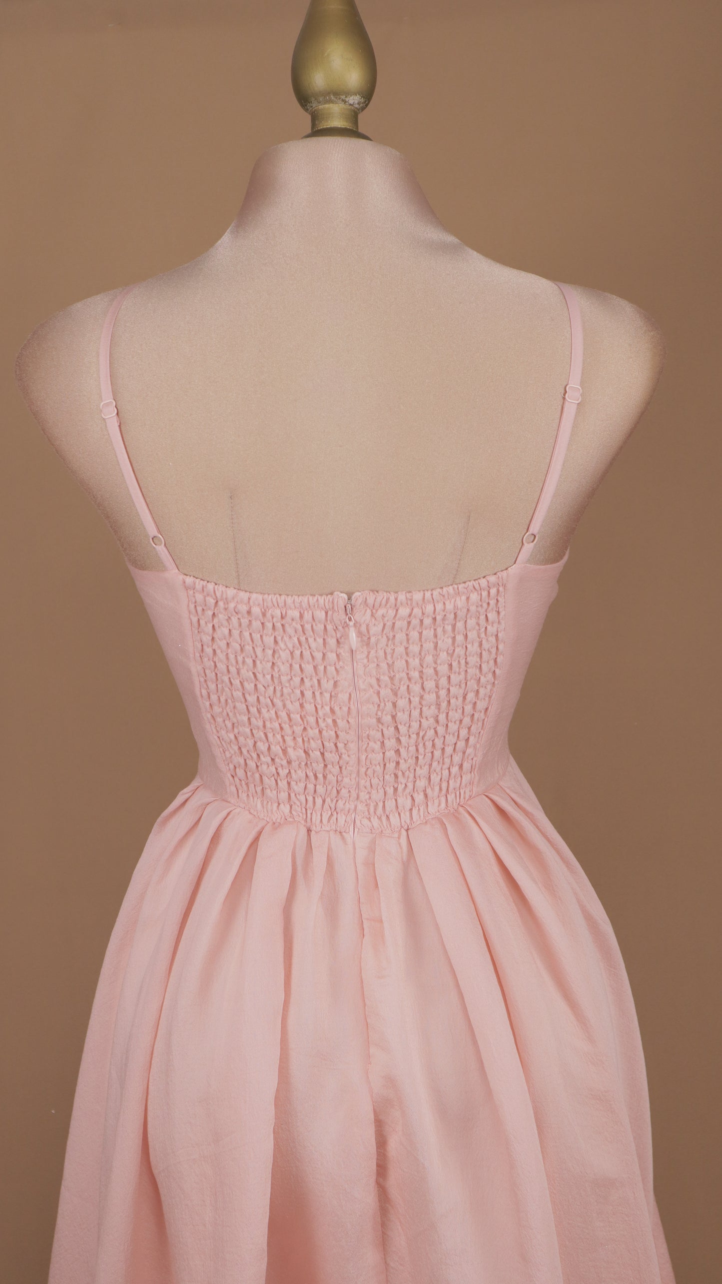 Vestido maxi escote en V y linea A