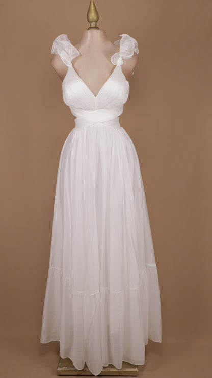 Vestido largo con escote en la espalda y escarola