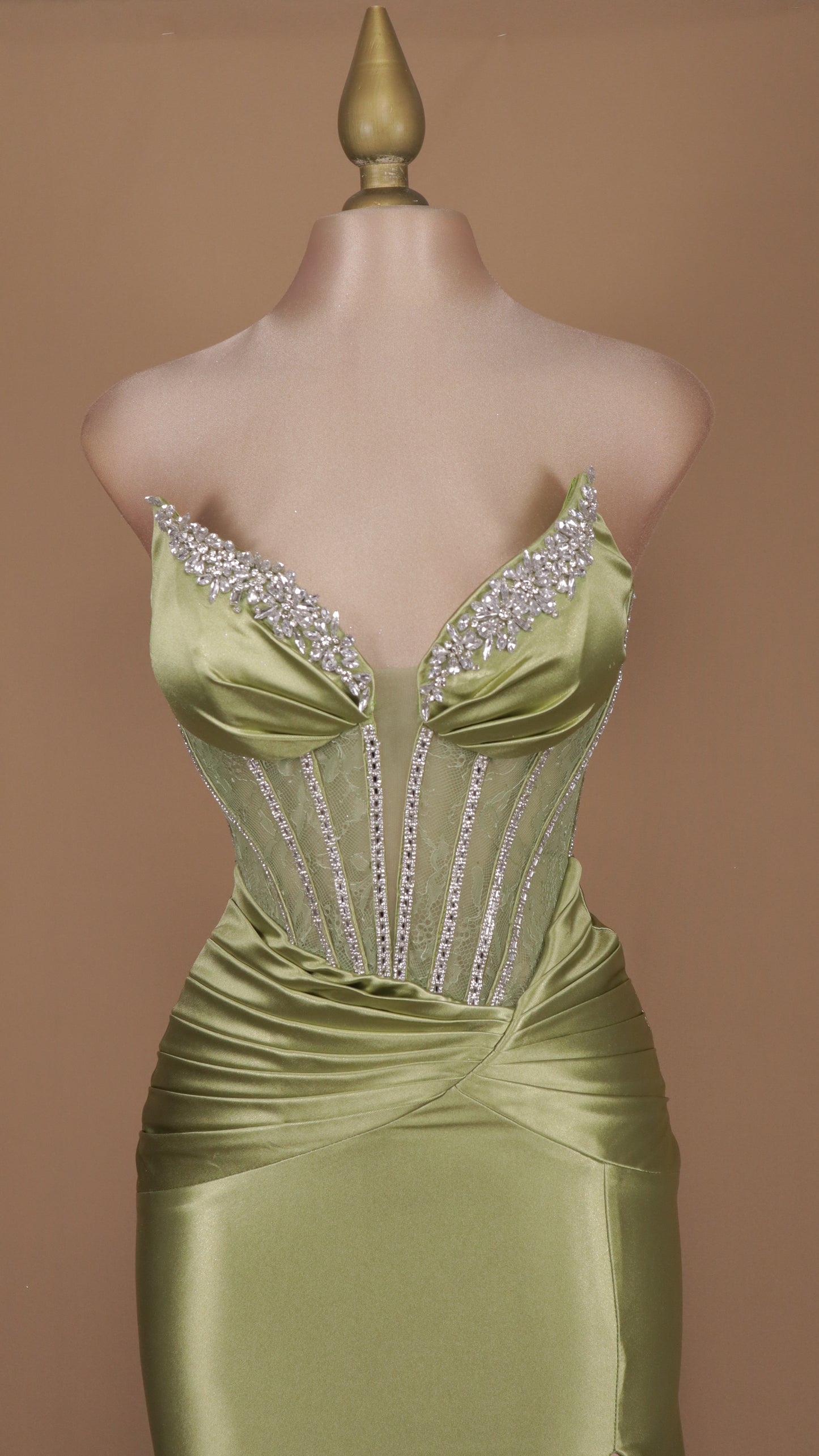 Vestido largo estraple elegante