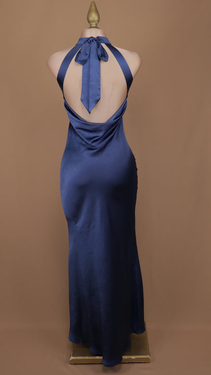 Vestido largo cuello halter satinado