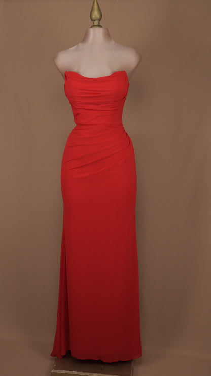 Vestido largo corte sirena estraple con corset