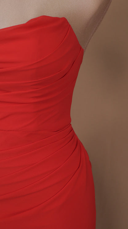 Vestido largo corte sirena estraple con corset