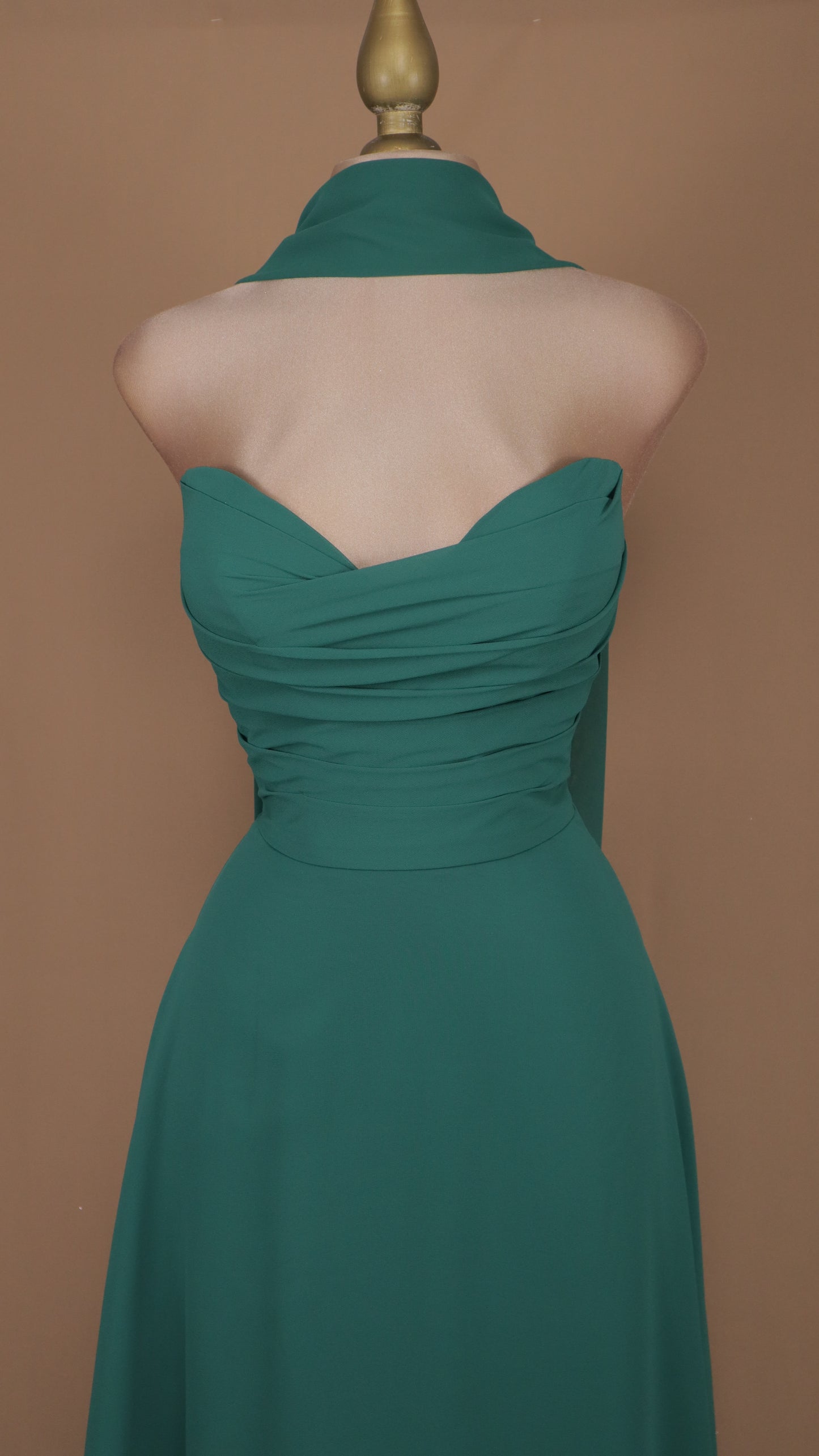 Vestido largo estraple con corset