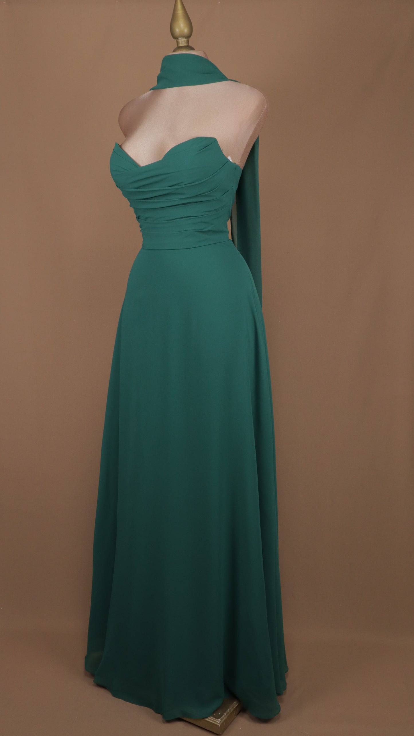 Vestido largo estraple con corset