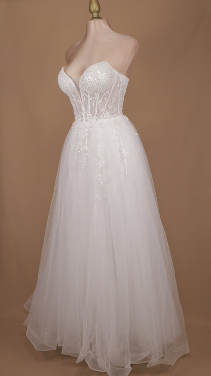 Vestido de novia straple con pedrería