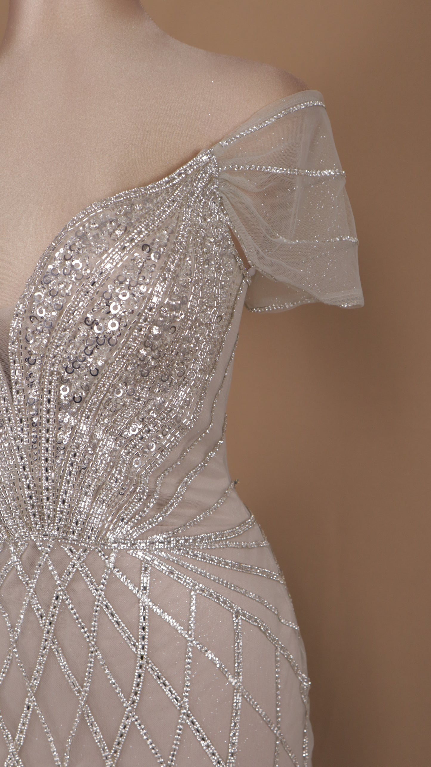 Vestido largo de gala escote al hombro
