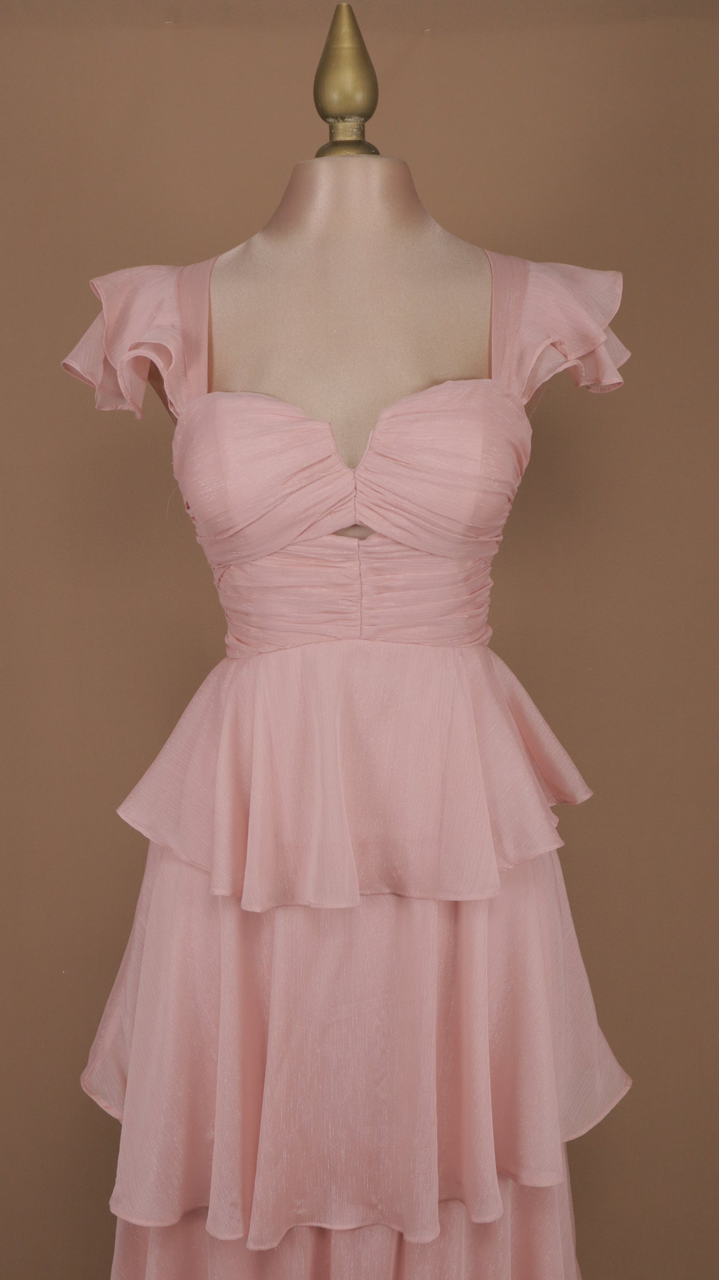 Vestido largo con olanes en falda y corset