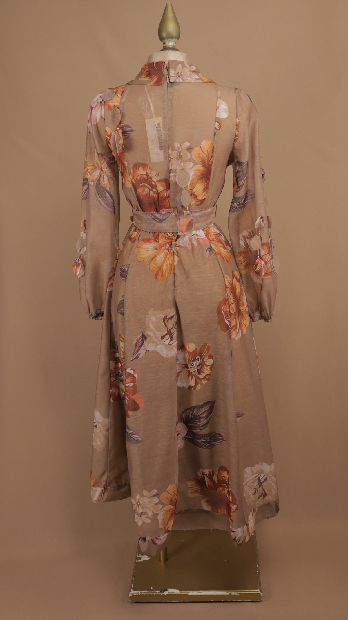 Vestido midi camisero con estampado floral romántico