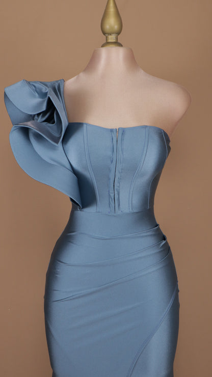 Vestido largo con escarola
