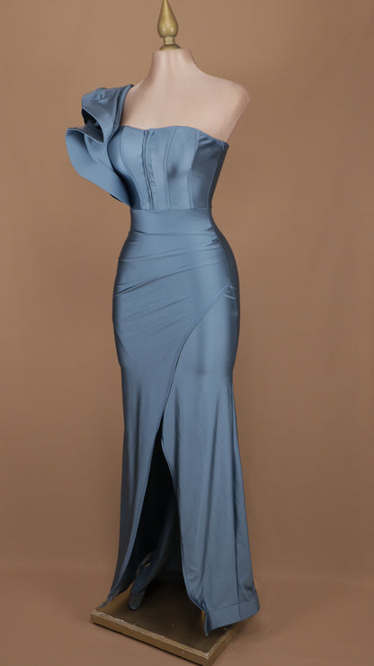 Vestido largo con escarola