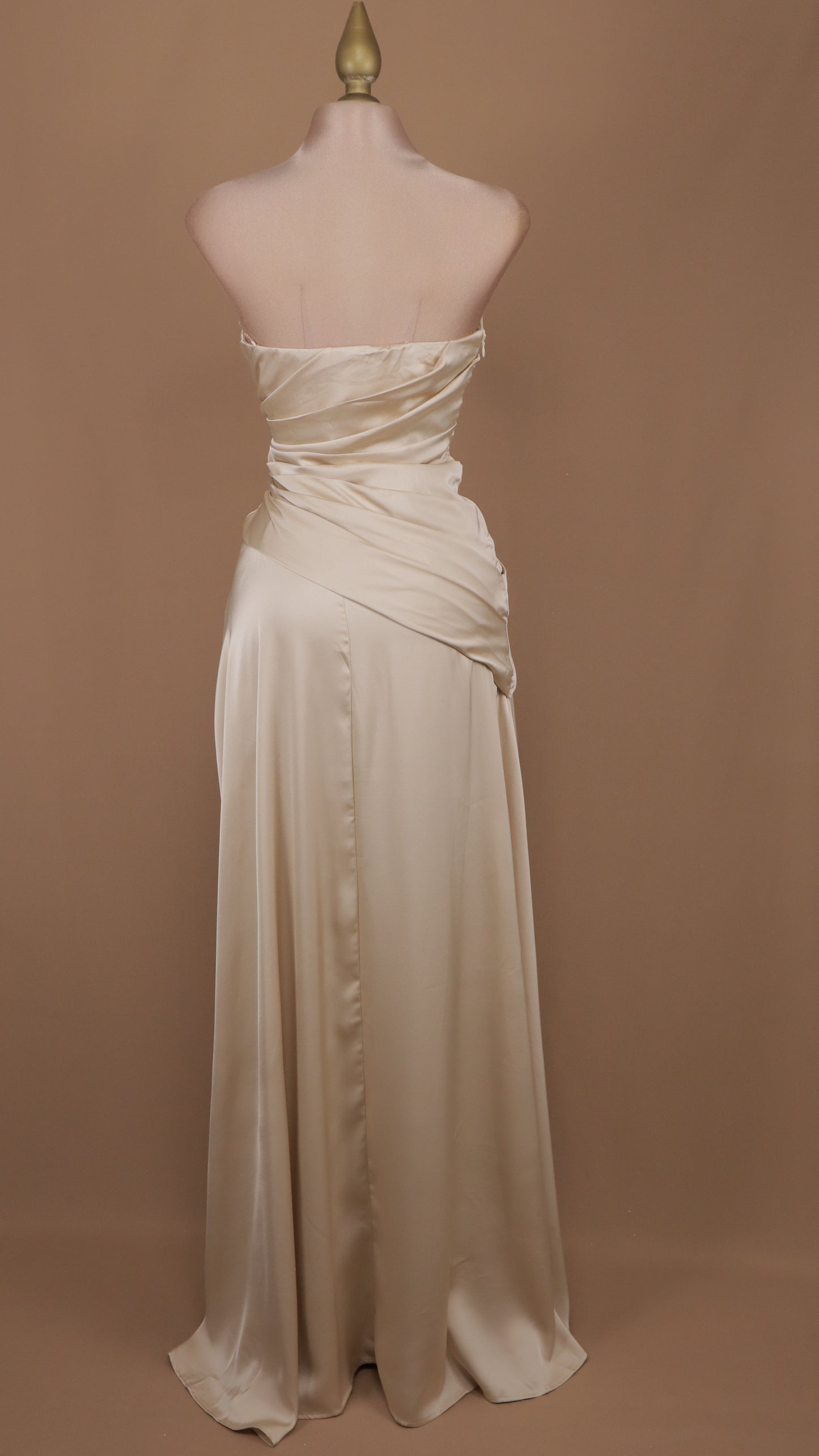 Vestido largo estraple drapeado