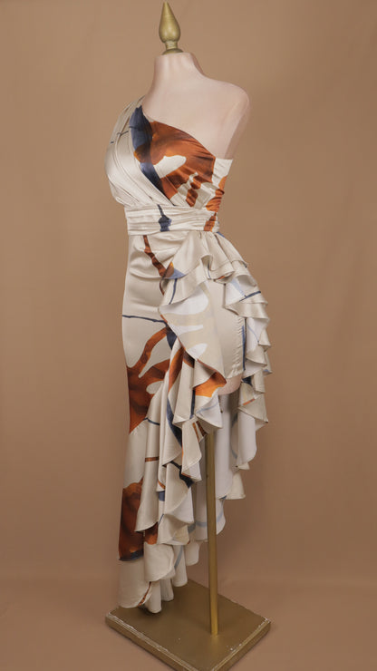 Vestido largo asimétrico con olan en falda