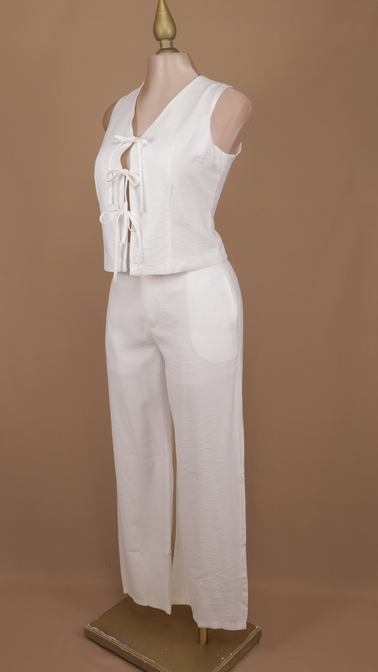 Conjunto de pantalon y blusa resacada