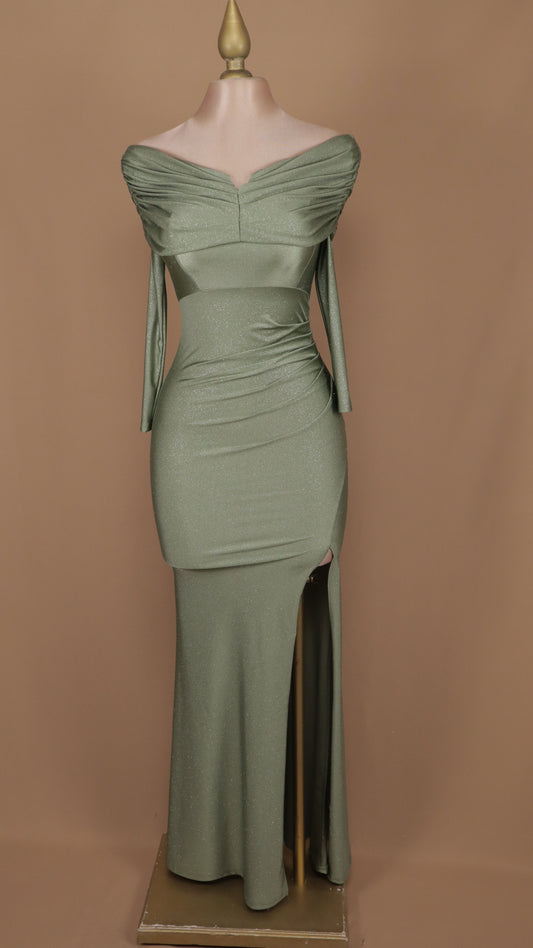 Vestido largo manga larga con escote al hombro