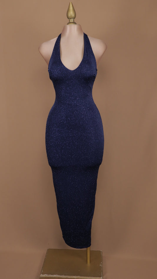Vestido largo cuello halter con brillos