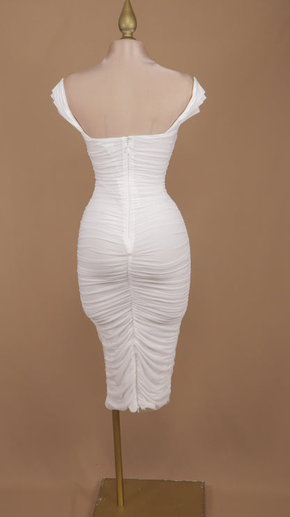 Vestido maxi al hombro con pliegues