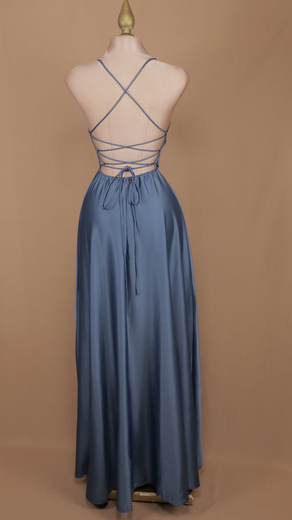 Vestido largo línea A con escote en la espalda